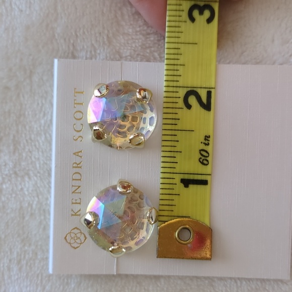 Kendra Scott Hillary Gold Studs in Iridescent Clear Statement Vintage HTF - Picture 6 of 17